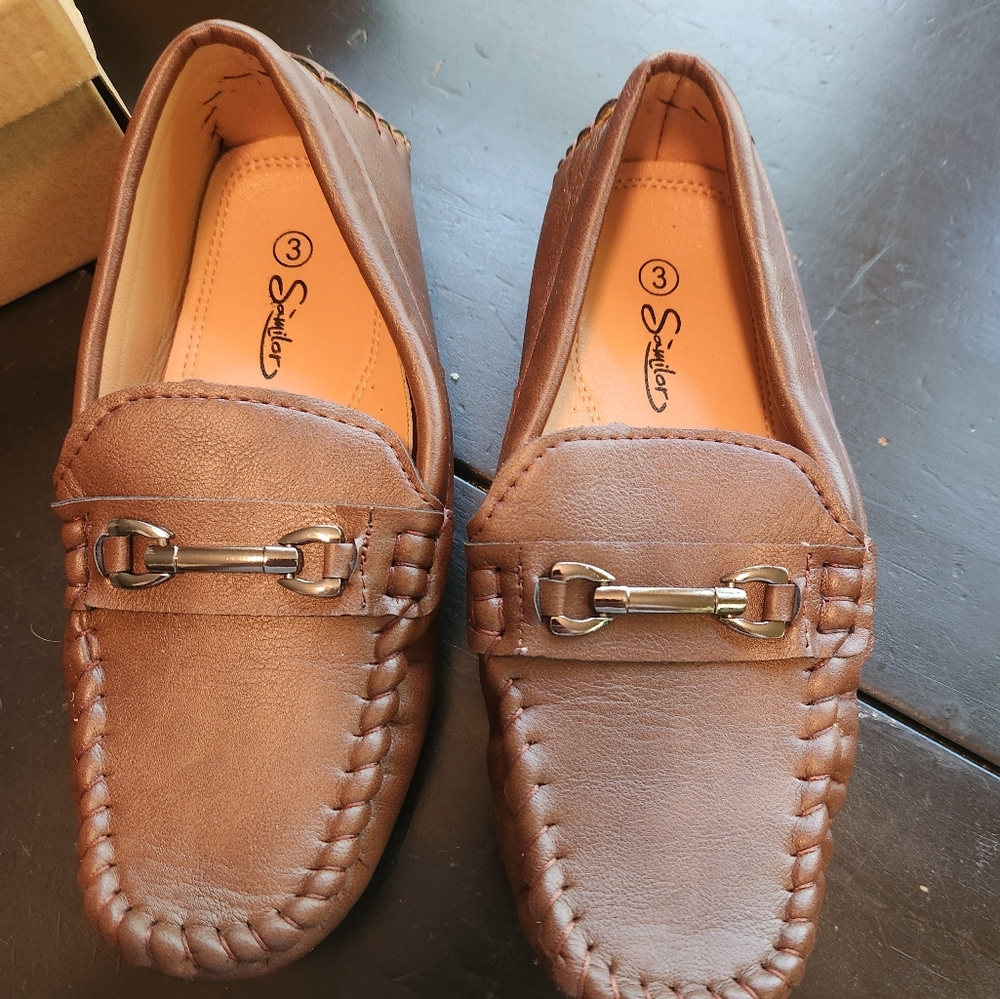 Little boy driving shoes